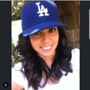 Meet your Posher, Yanet